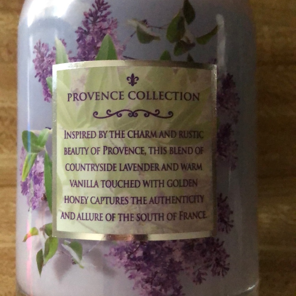 Bath and Body Works  Hand Lotion - Picture 4 of 4
